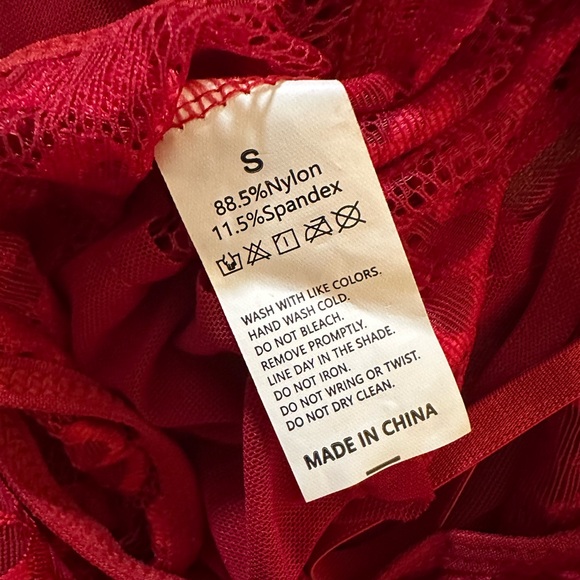 Women’s Sexy Red Lace Teddy Lingerie Size Small  STRETCHY New - Picture 5 of 7
